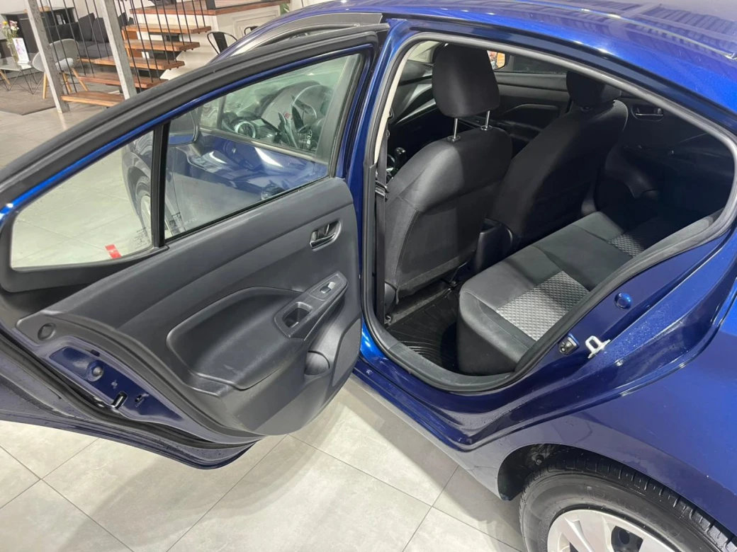 imagen 0 de vehiculo con id 2169
